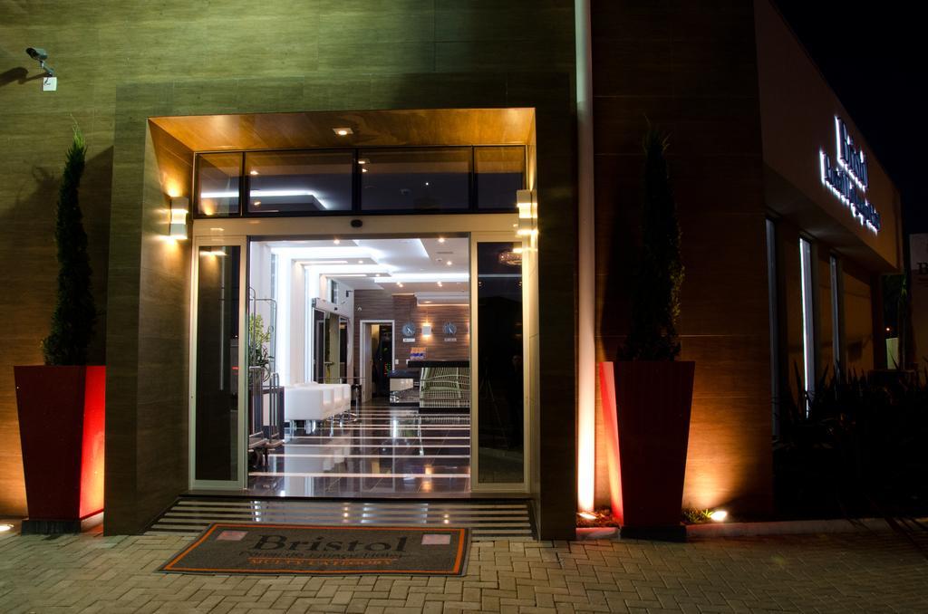 Hotel Bristol Portal Do Iguacu Curitiba Aeroporto Esterno foto